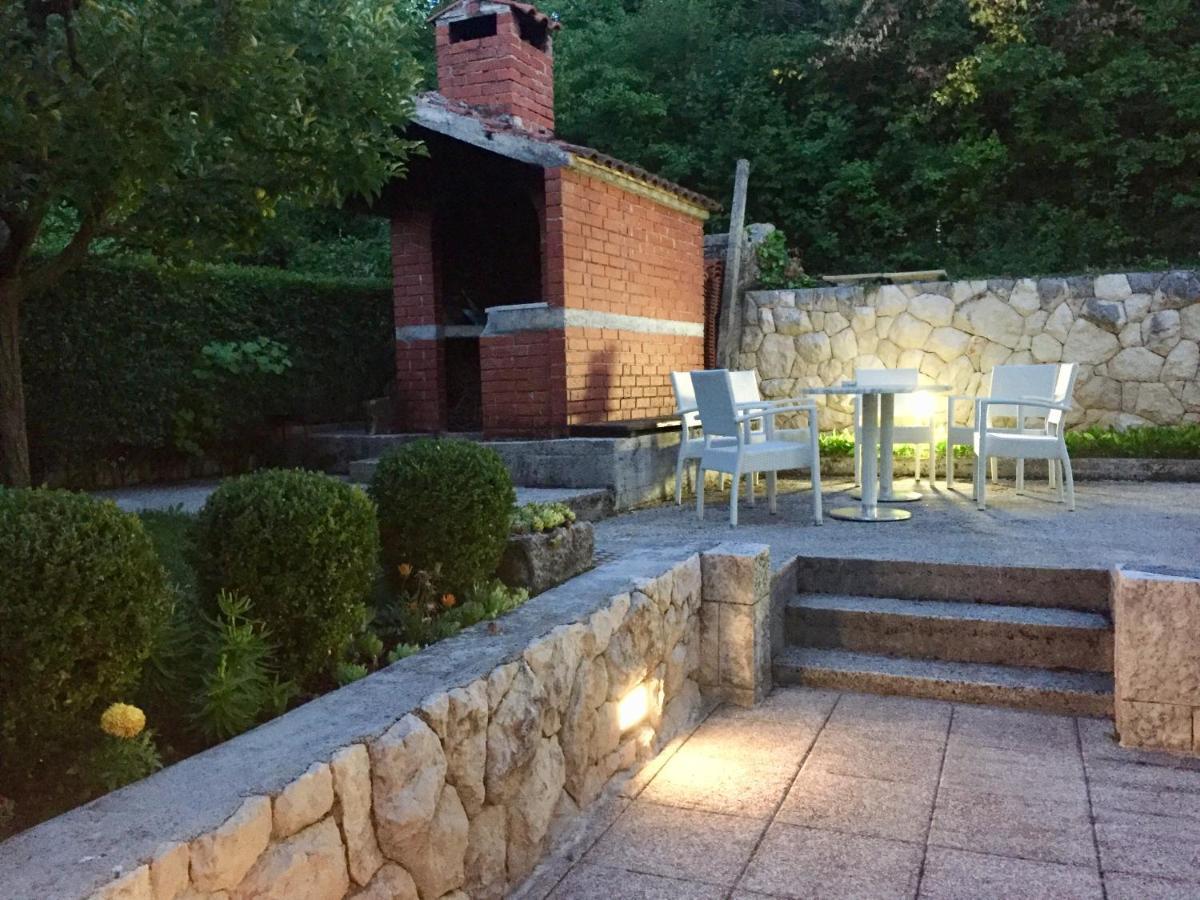 Villa Luna Имотски Екстериор снимка