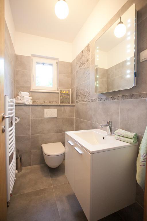 Villa Luna Имотски Екстериор снимка