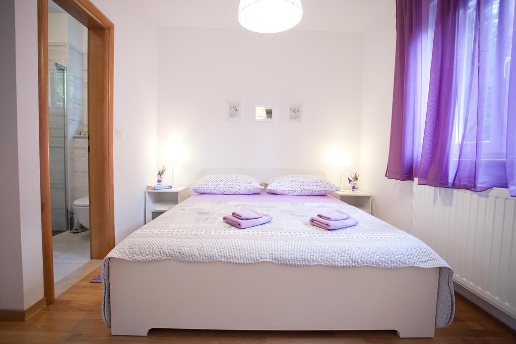 Villa Luna Имотски Екстериор снимка