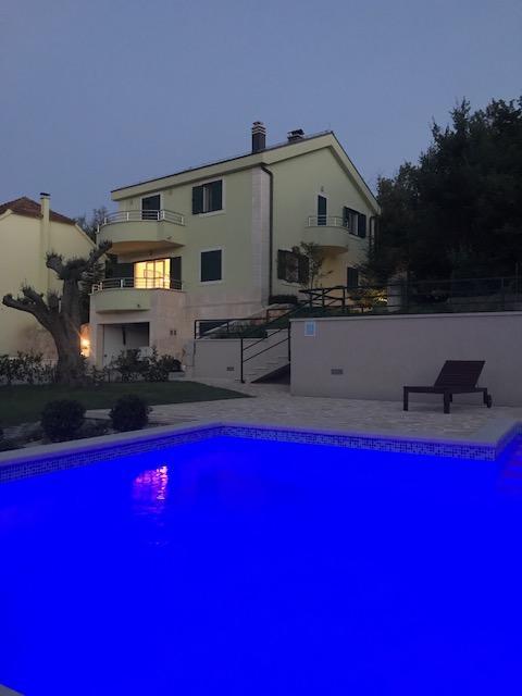 Villa Luna Имотски Екстериор снимка
